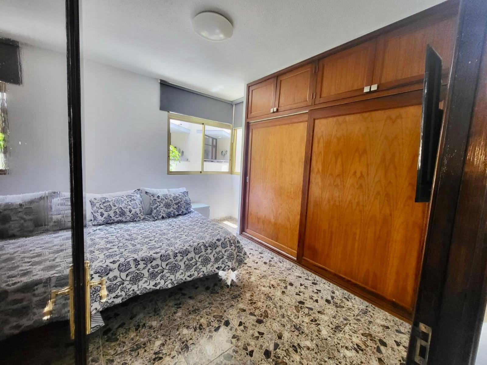 Affordable Holiday Accommodation For Large Families And Groups At Las Canteras Beach With 3 Bedrooms And Free Parking Las Palmas de Gran Canaria Luaran gambar